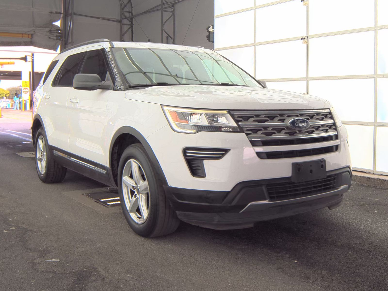 FORD EXPLORER - 4