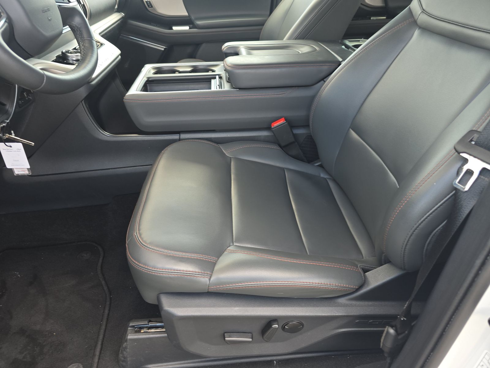 FORD EXPEDITION - 8