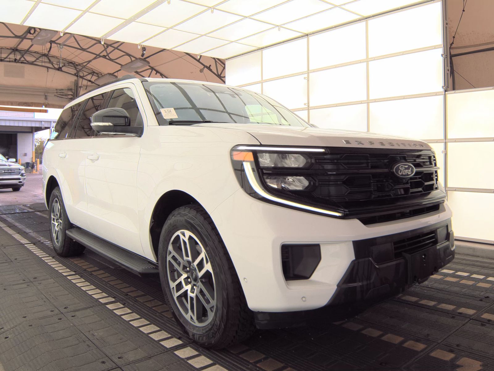 FORD EXPEDITION - 4