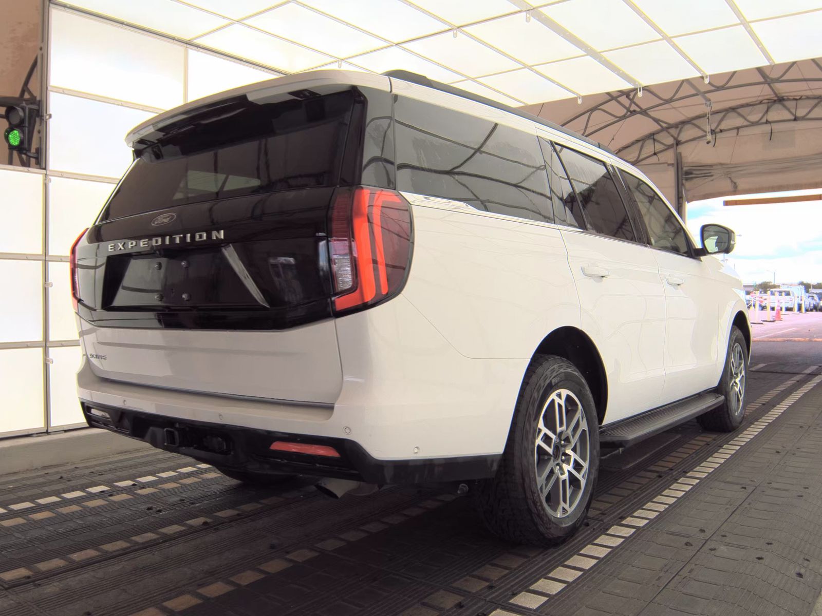 FORD EXPEDITION - 5