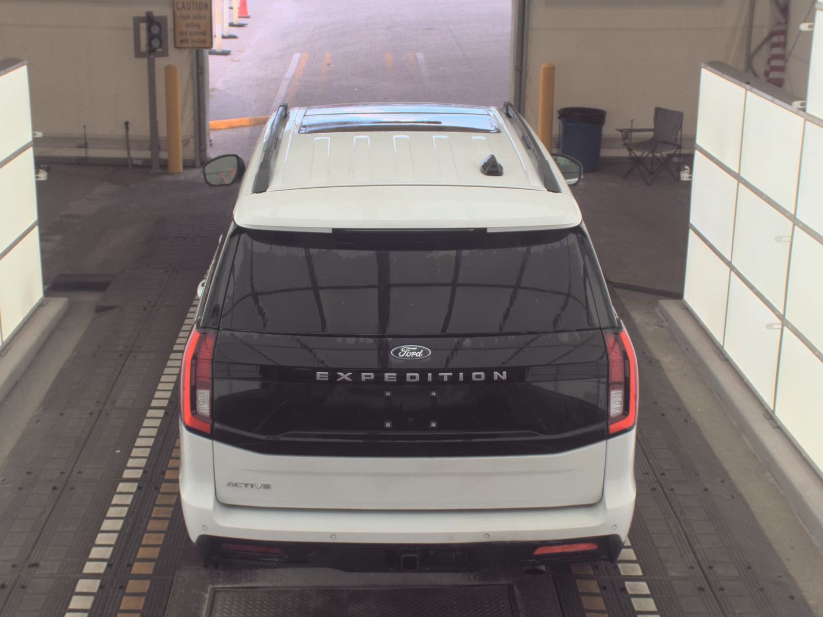 FORD EXPEDITION - 6