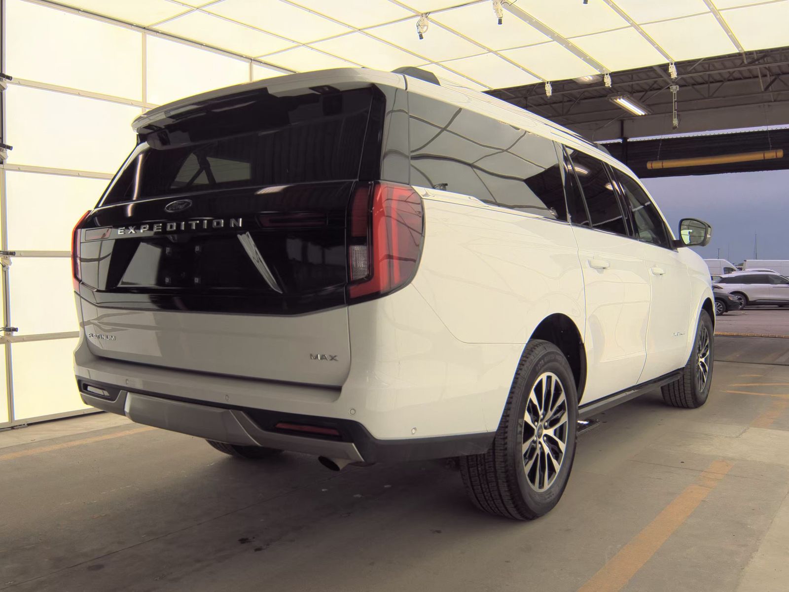 FORD EXPEDITION MAX - 5
