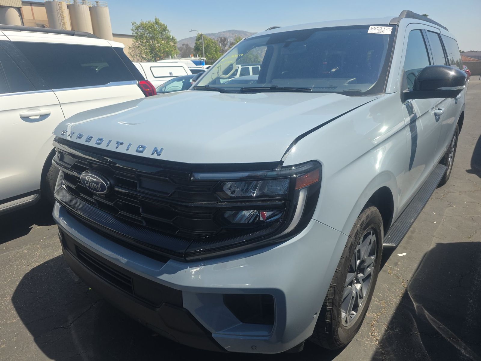 FORD EXPEDITION MAX - 1