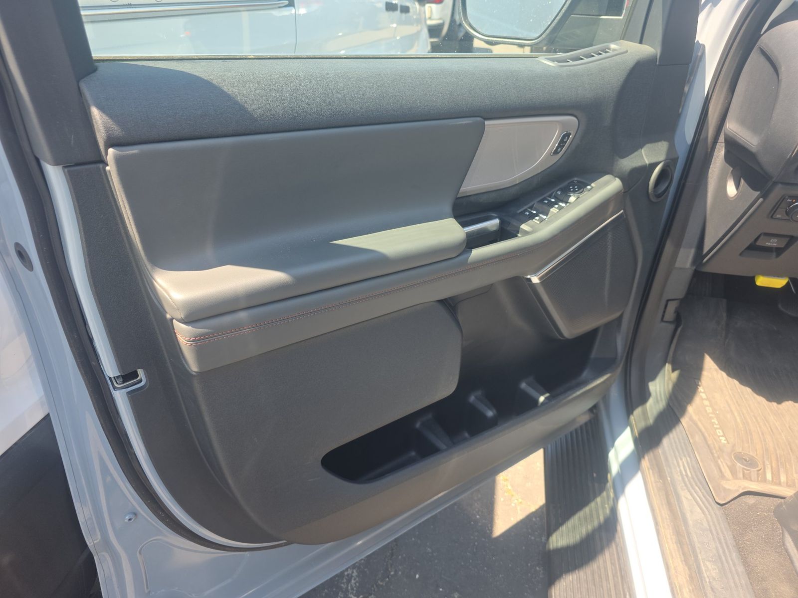 FORD EXPEDITION MAX - 10