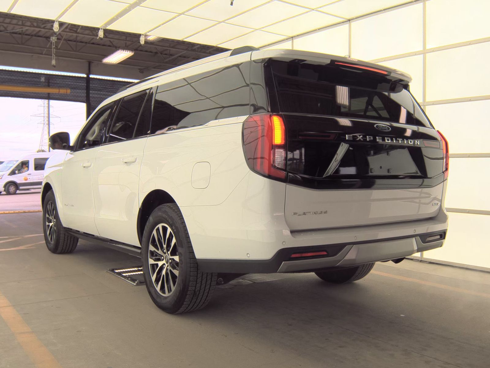 FORD EXPEDITION MAX - 7