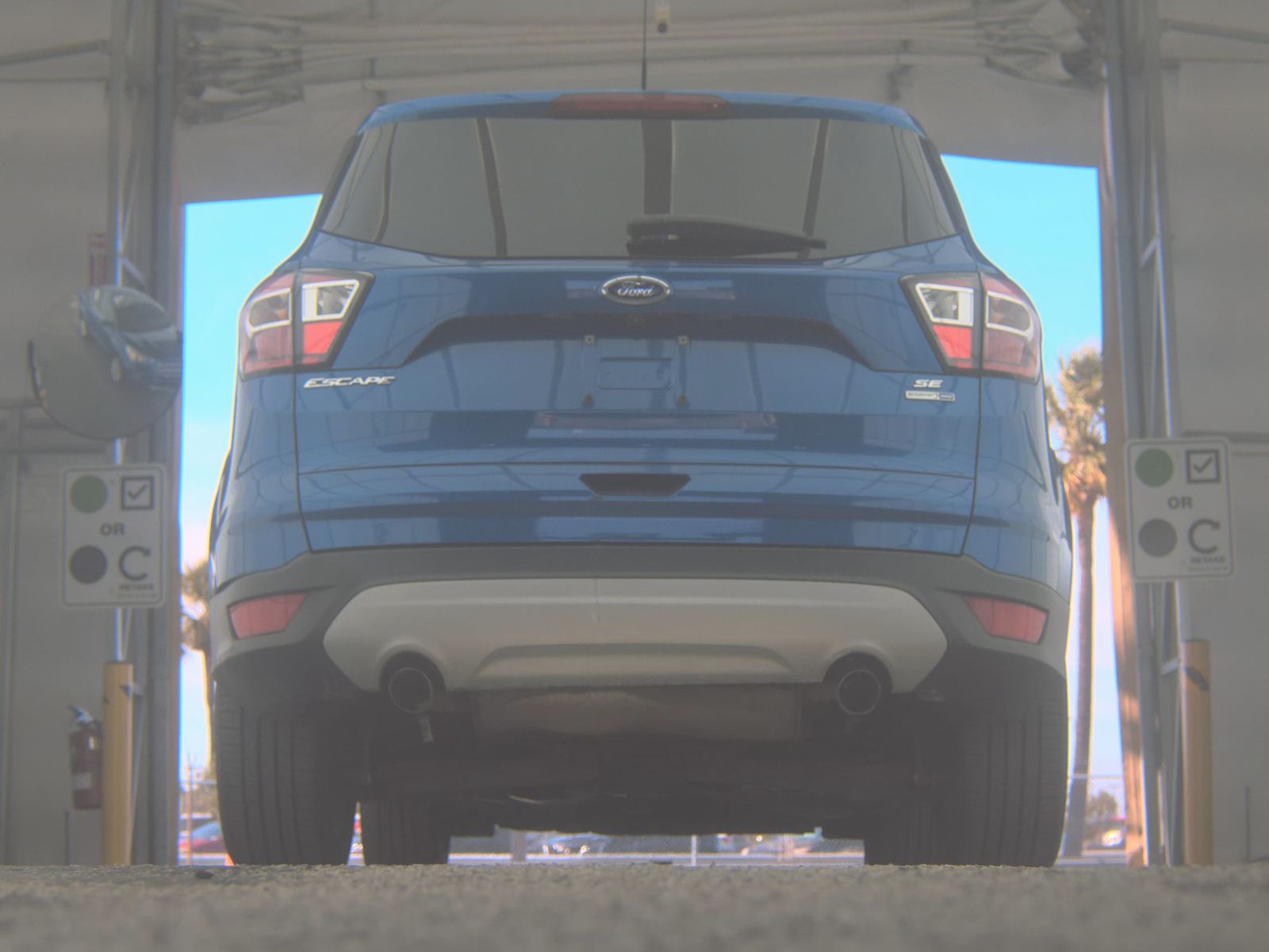 FORD ESCAPE - 8