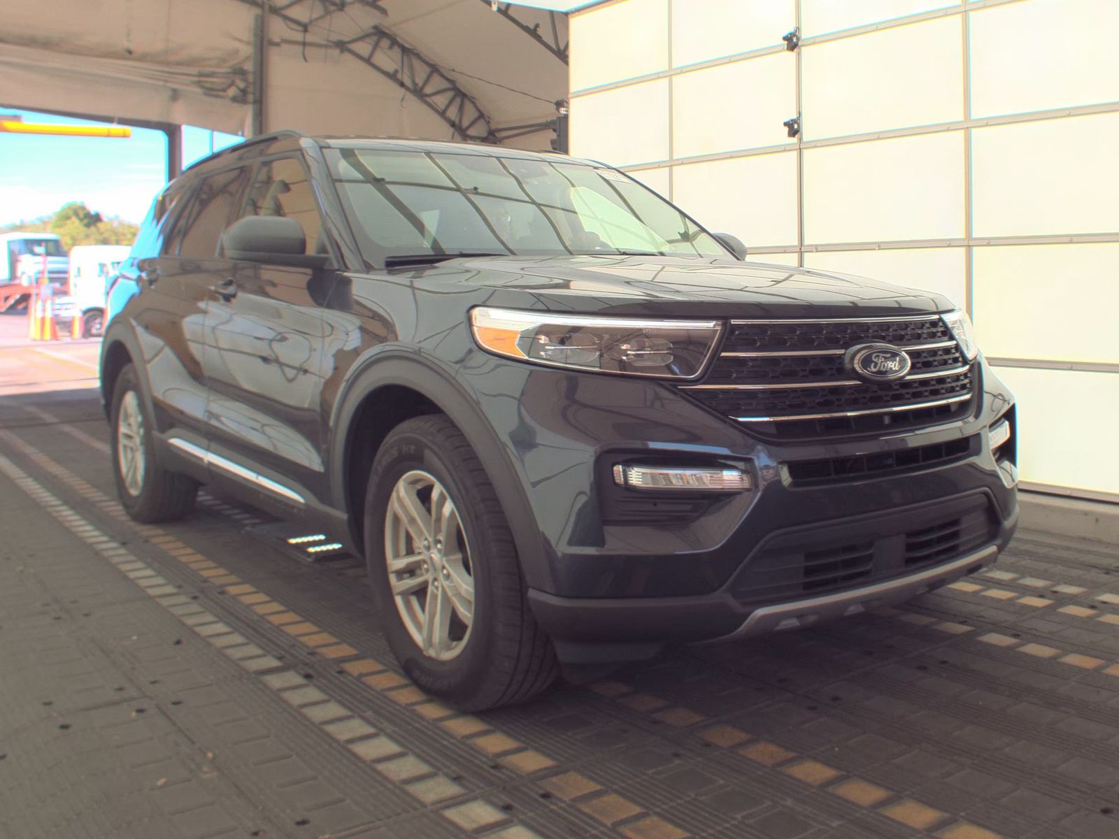 FORD EXPLORER - 5