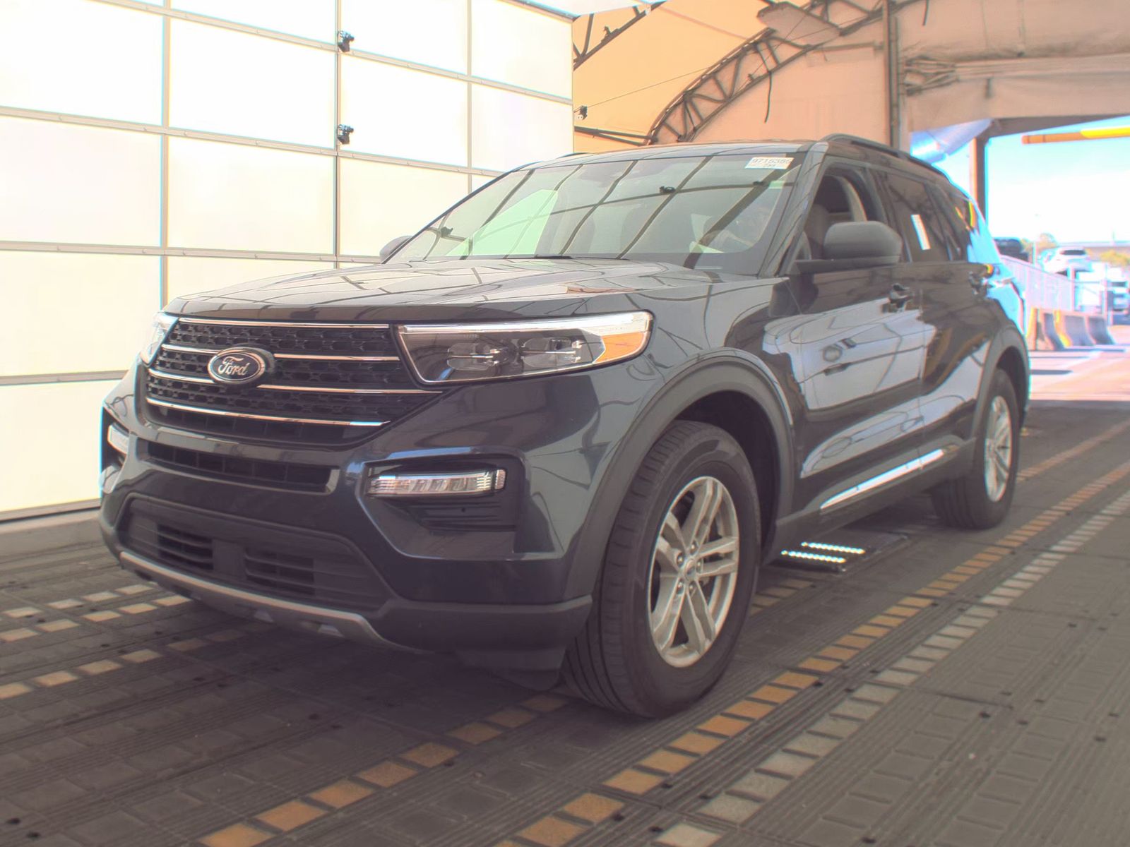 FORD EXPLORER - 1