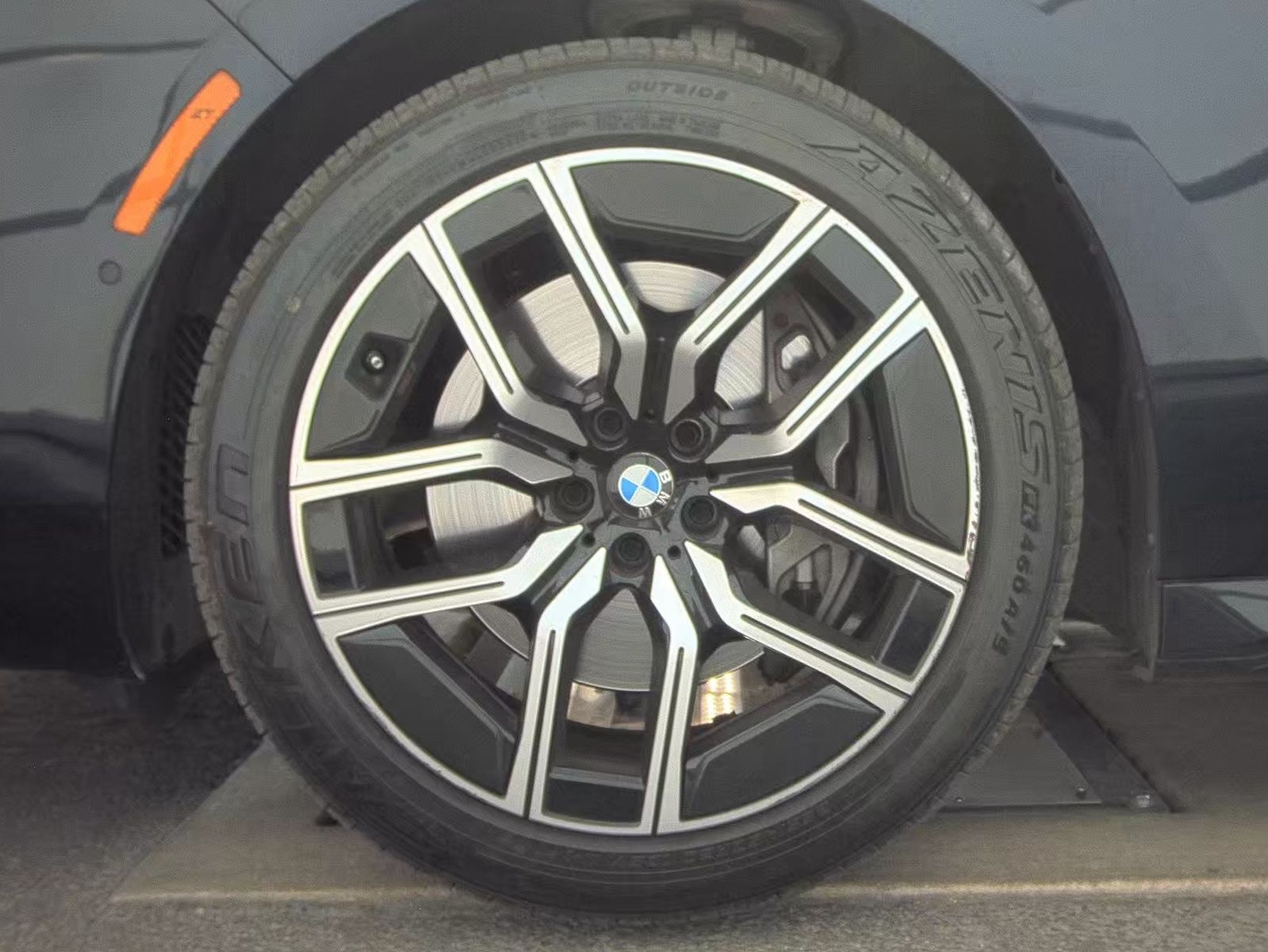 2025 BMW 7 Series 740i xDrive AWD