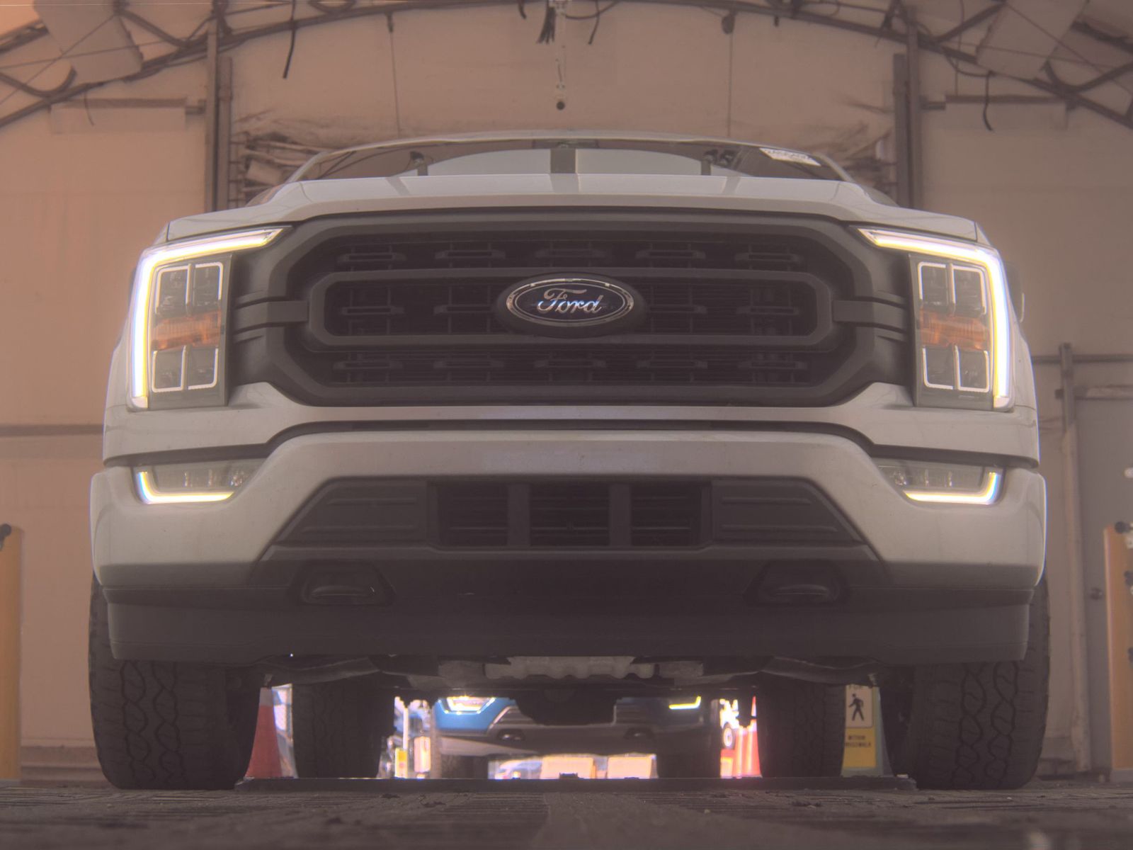 FORD F-150 - 4