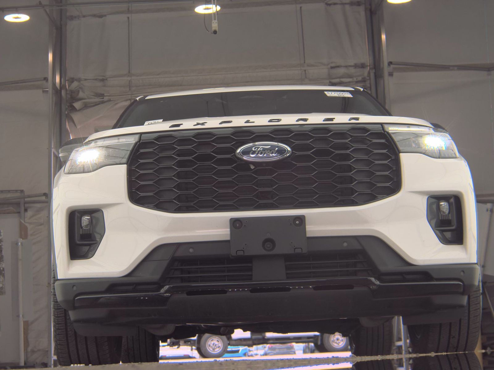 FORD EXPLORER - 4