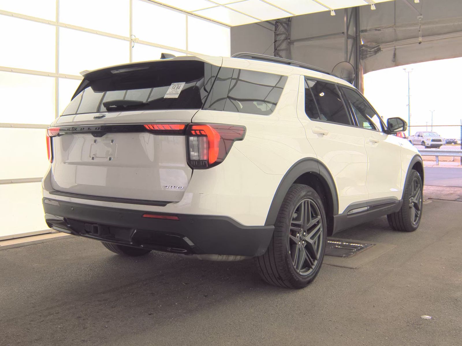 FORD EXPLORER - 6