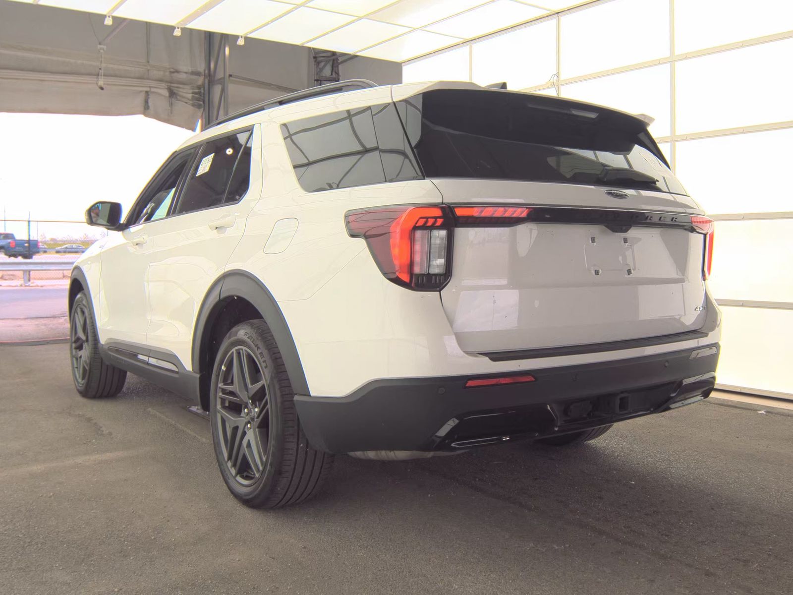 FORD EXPLORER - 9