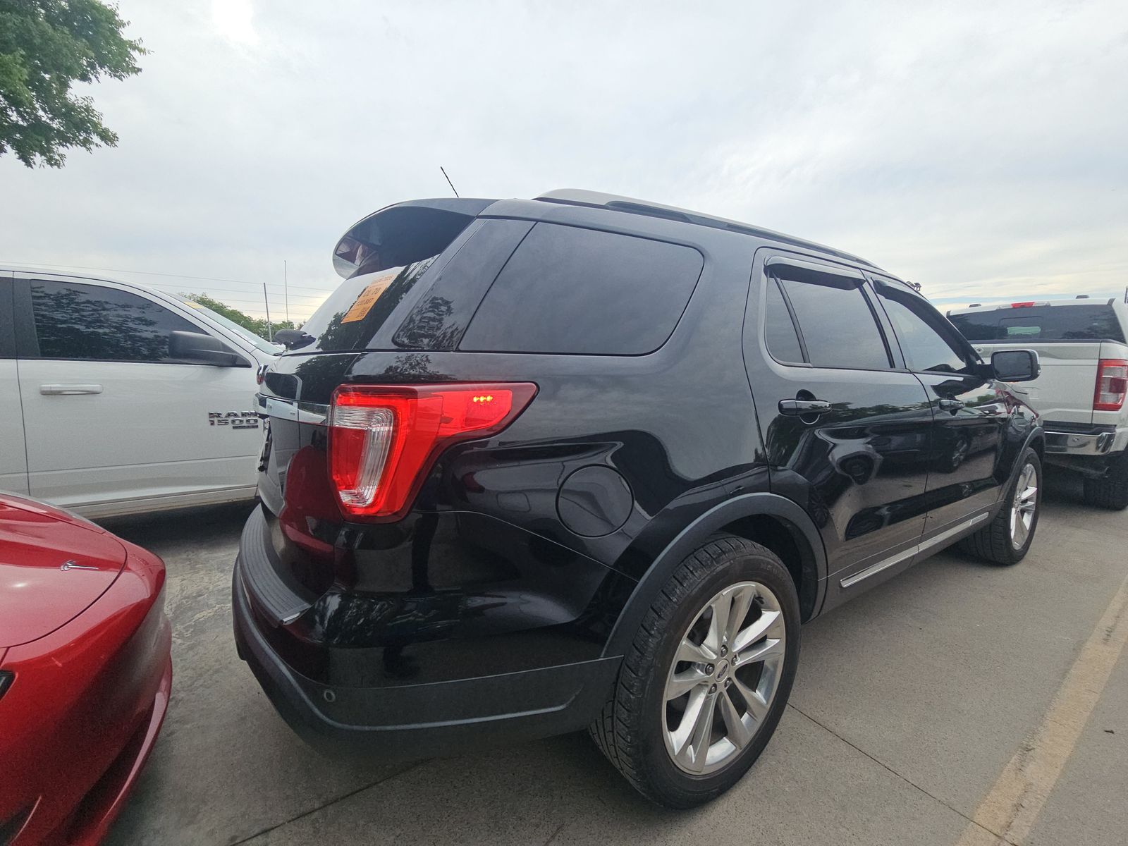 FORD EXPLORER - 5