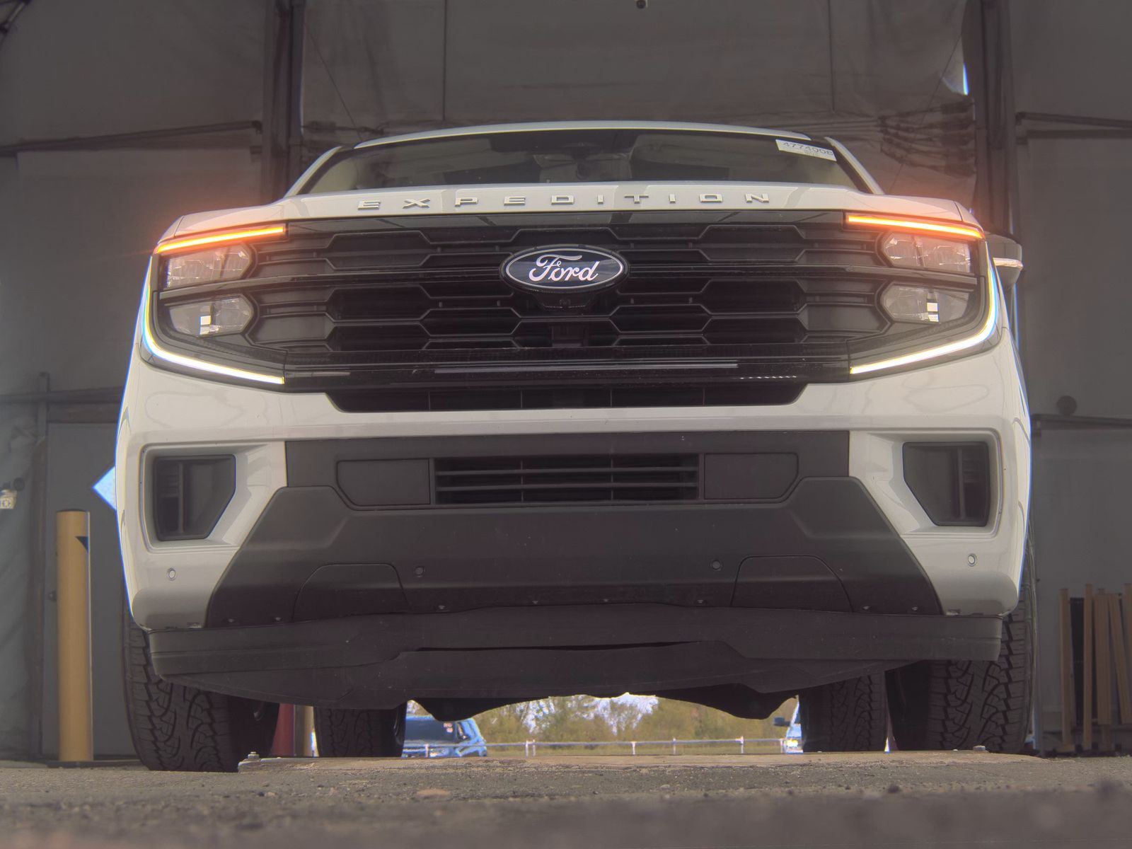 FORD EXPEDITION MAX - 4