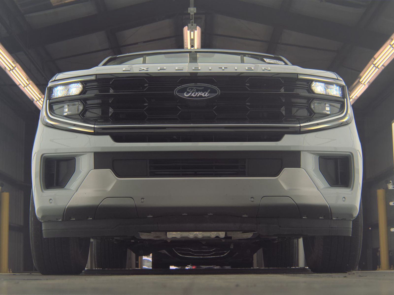 FORD EXPEDITION - 4