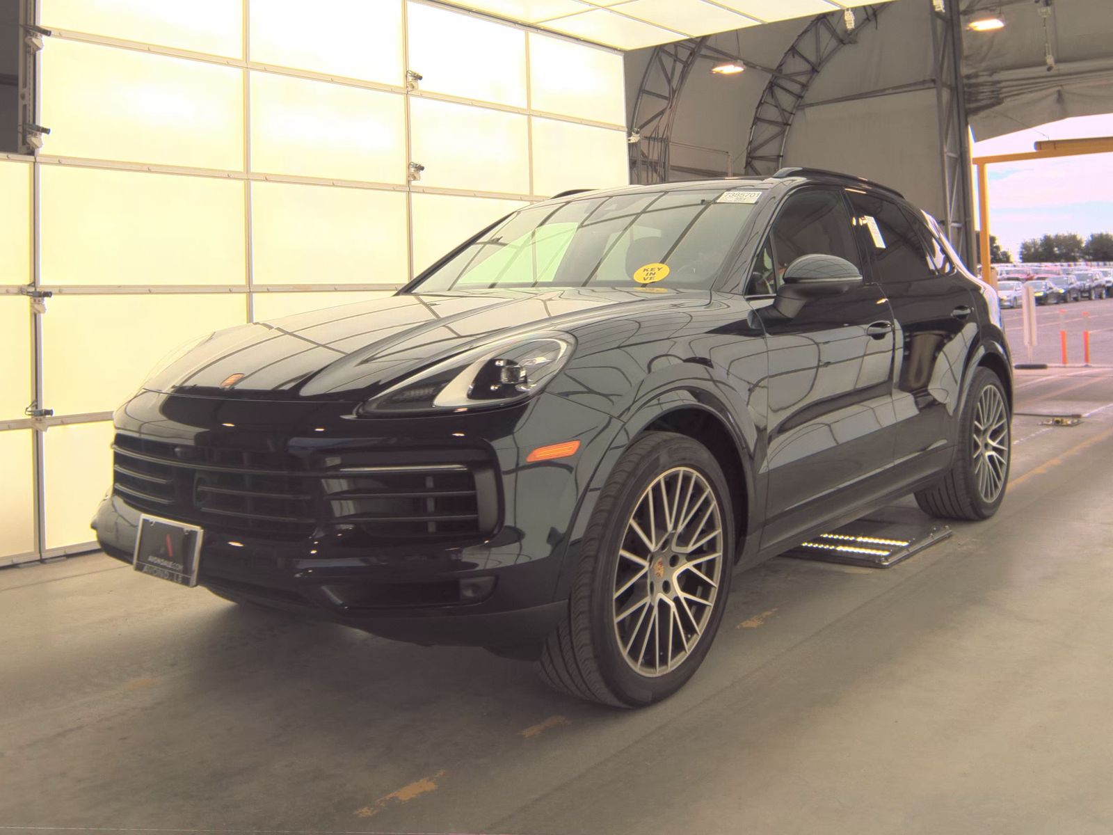PORSCHE CAYENNE - 1