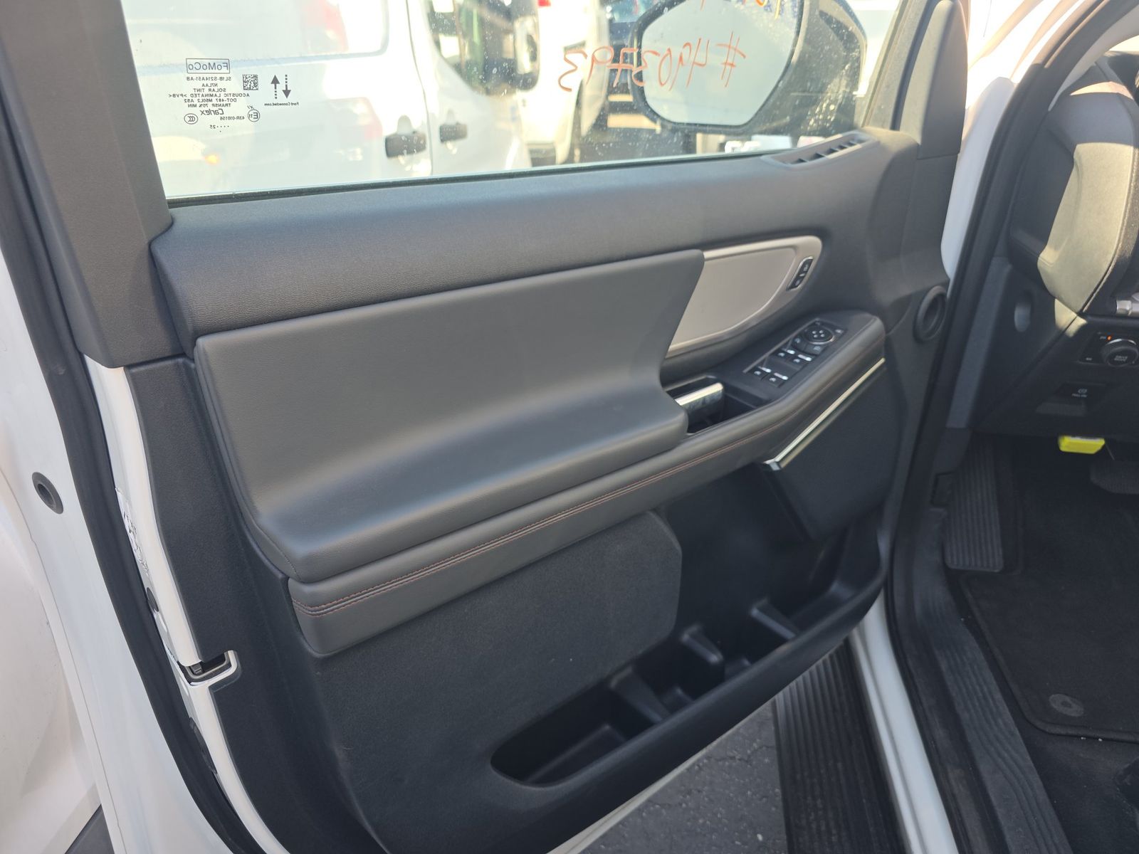 FORD EXPEDITION - 10