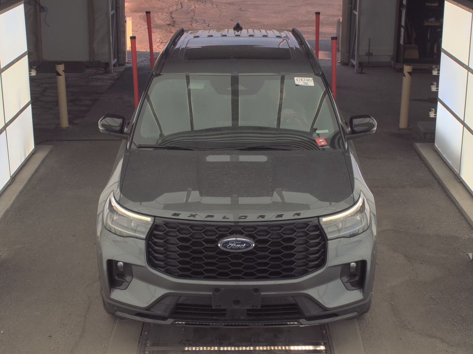 FORD EXPLORER - 3