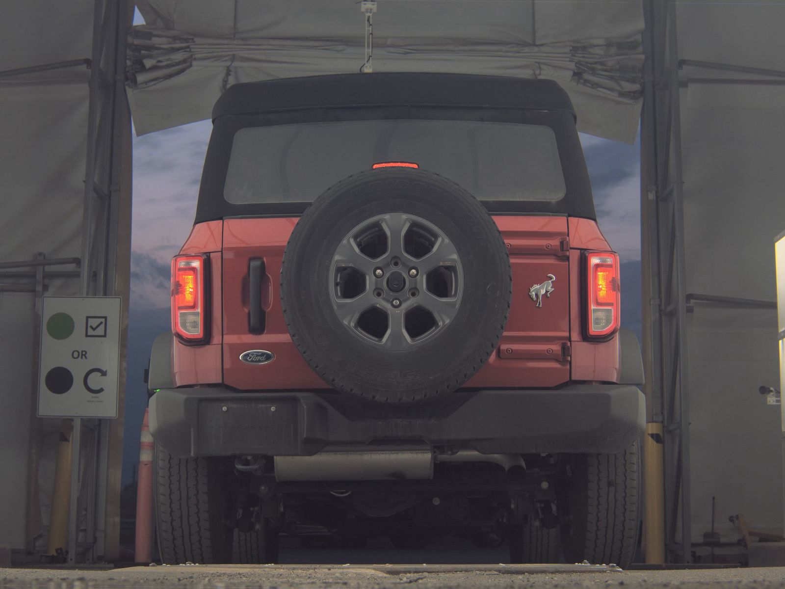 FORD BRONCO - 8