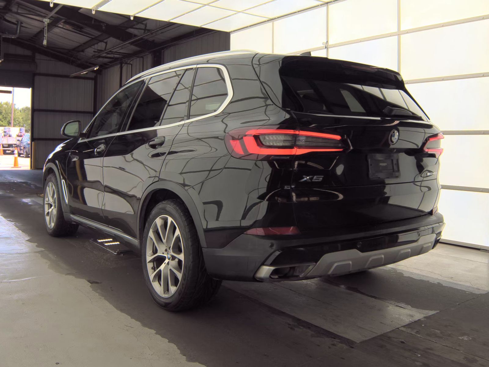 2021 BMW X5 sDrive40i RWD