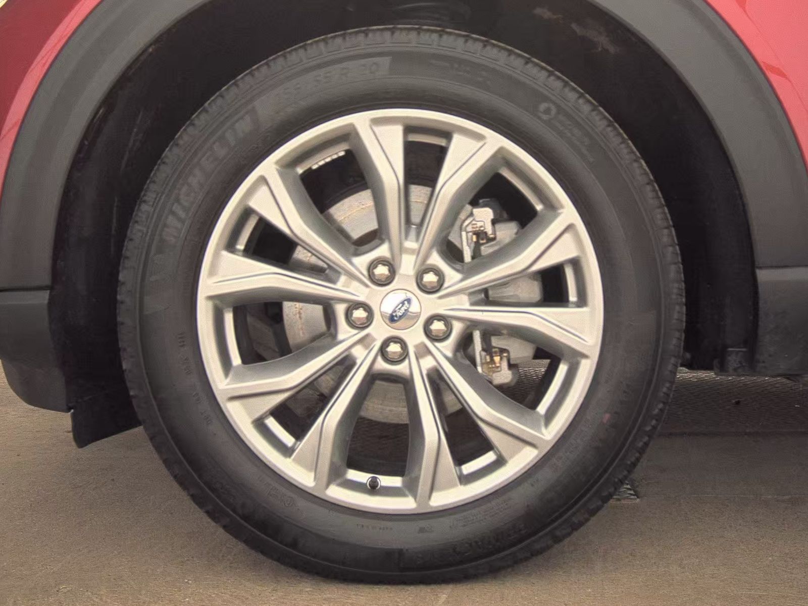 FORD EXPLORER - 10