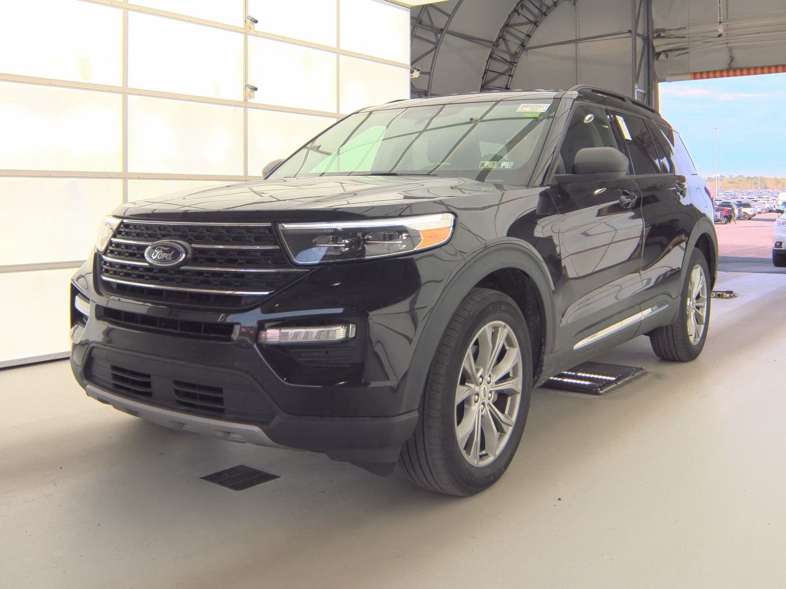 FORD EXPLORER - 1