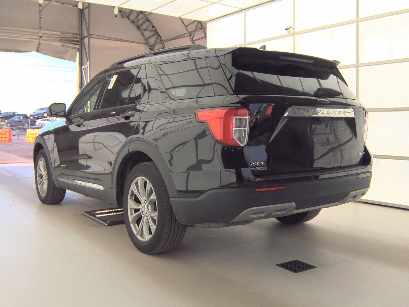 FORD EXPLORER - 9