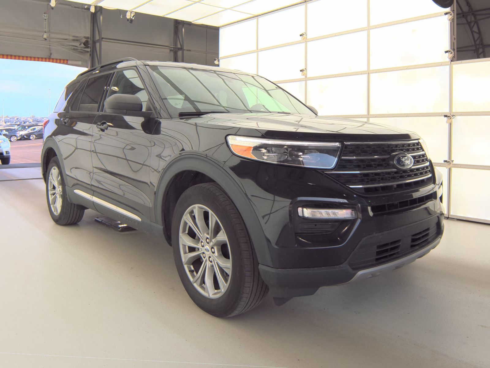 FORD EXPLORER - 5