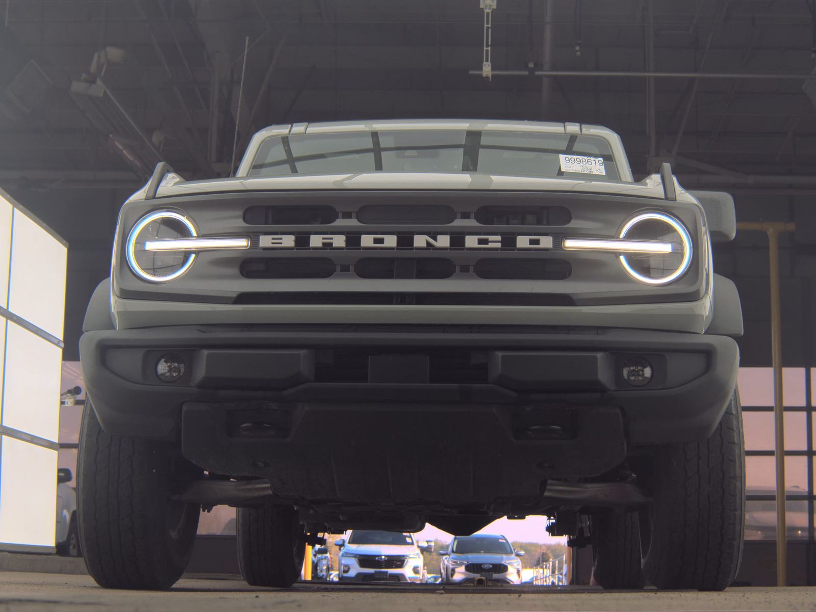 FORD BRONCO - 4