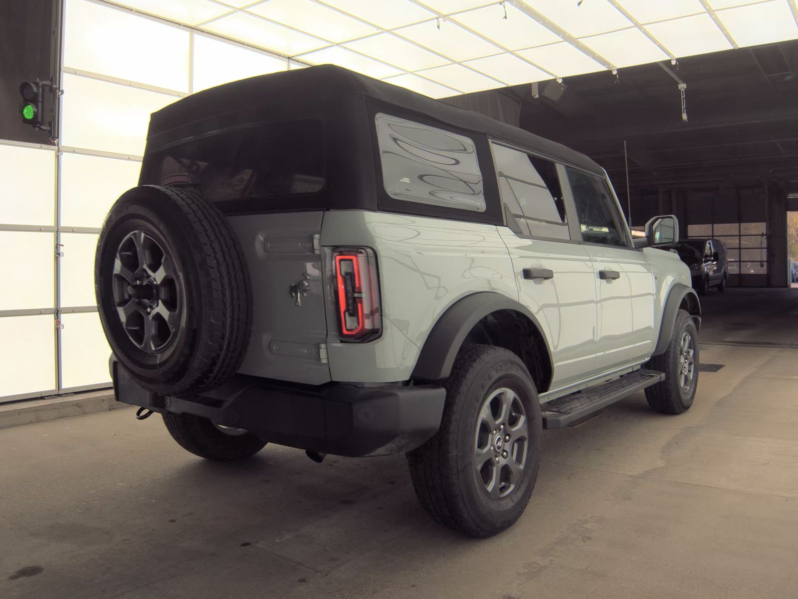 FORD BRONCO - 6