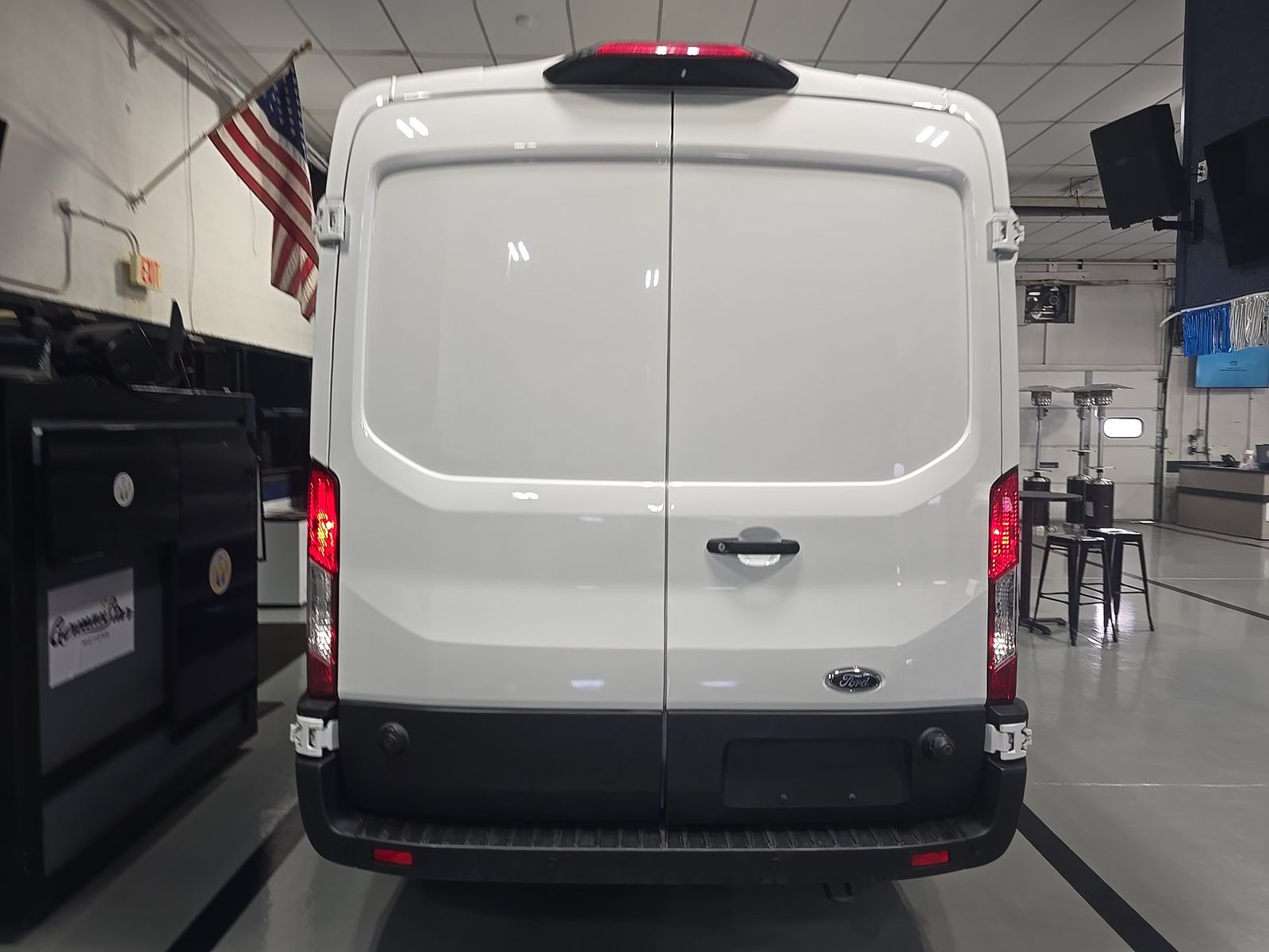 FORD TRANSIT 250 - 6