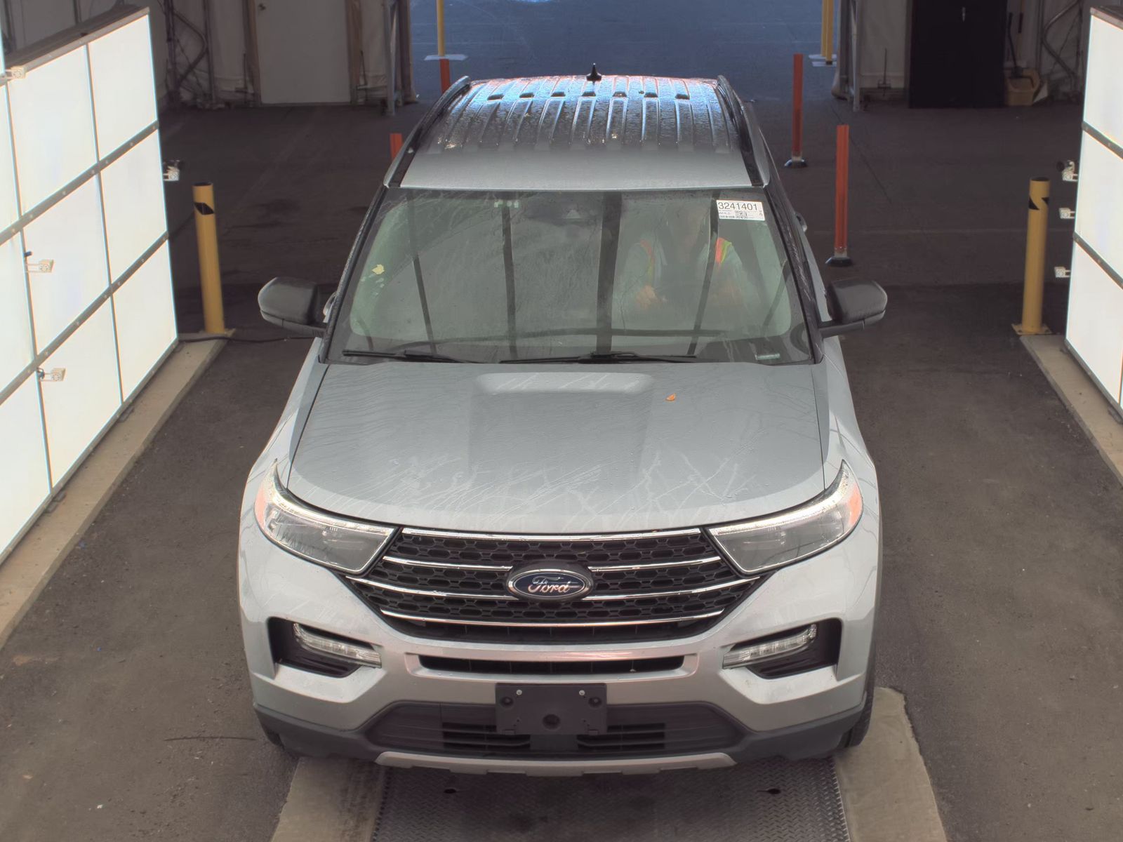 FORD EXPLORER - 3