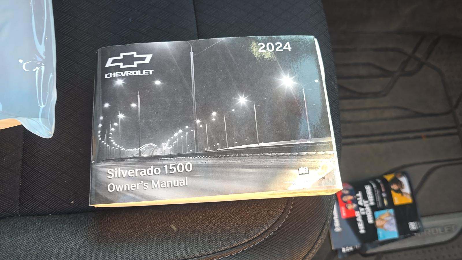2024 Chevrolet Silverado 1500 Custom AWD