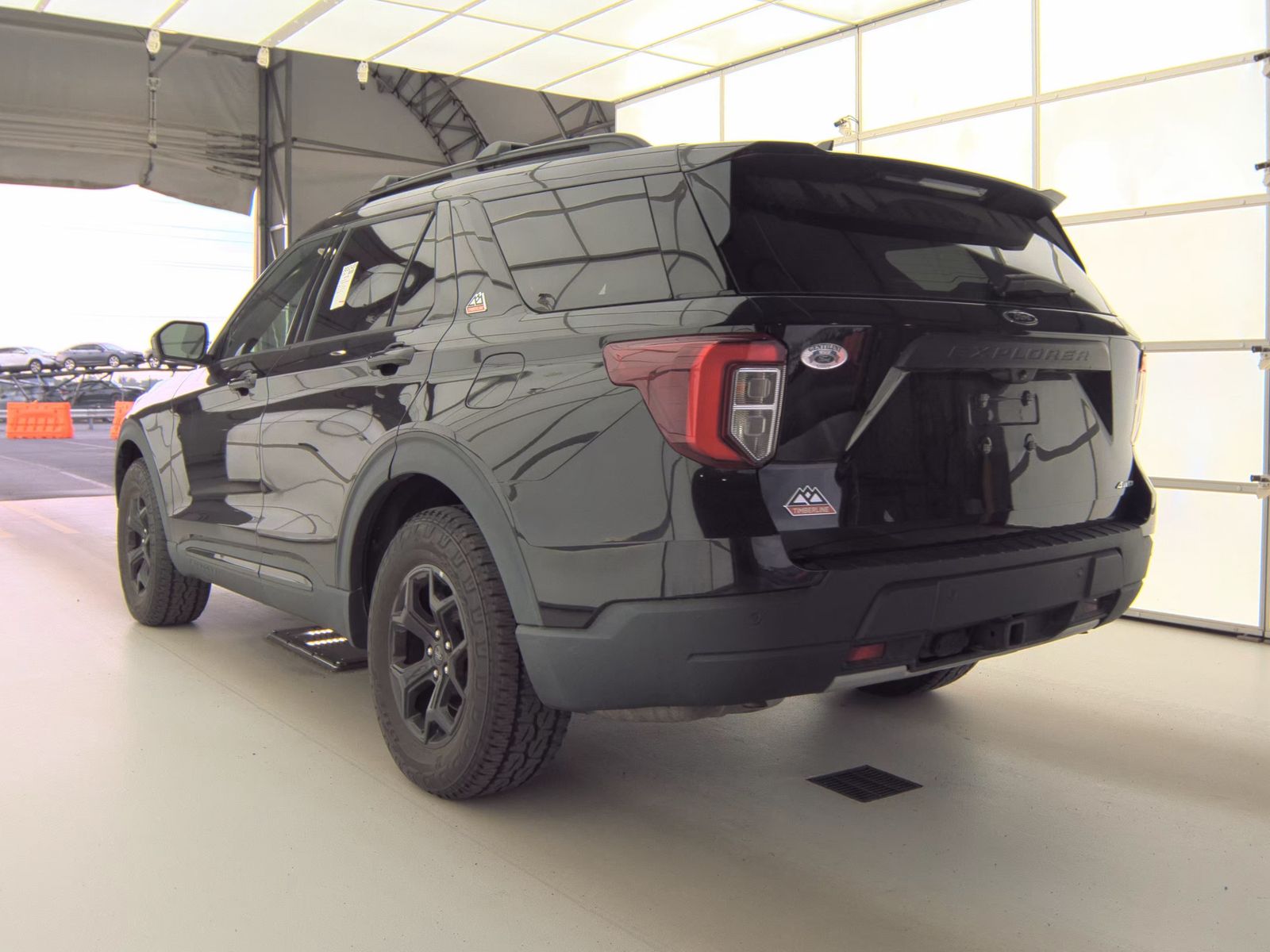 FORD EXPLORER - 9