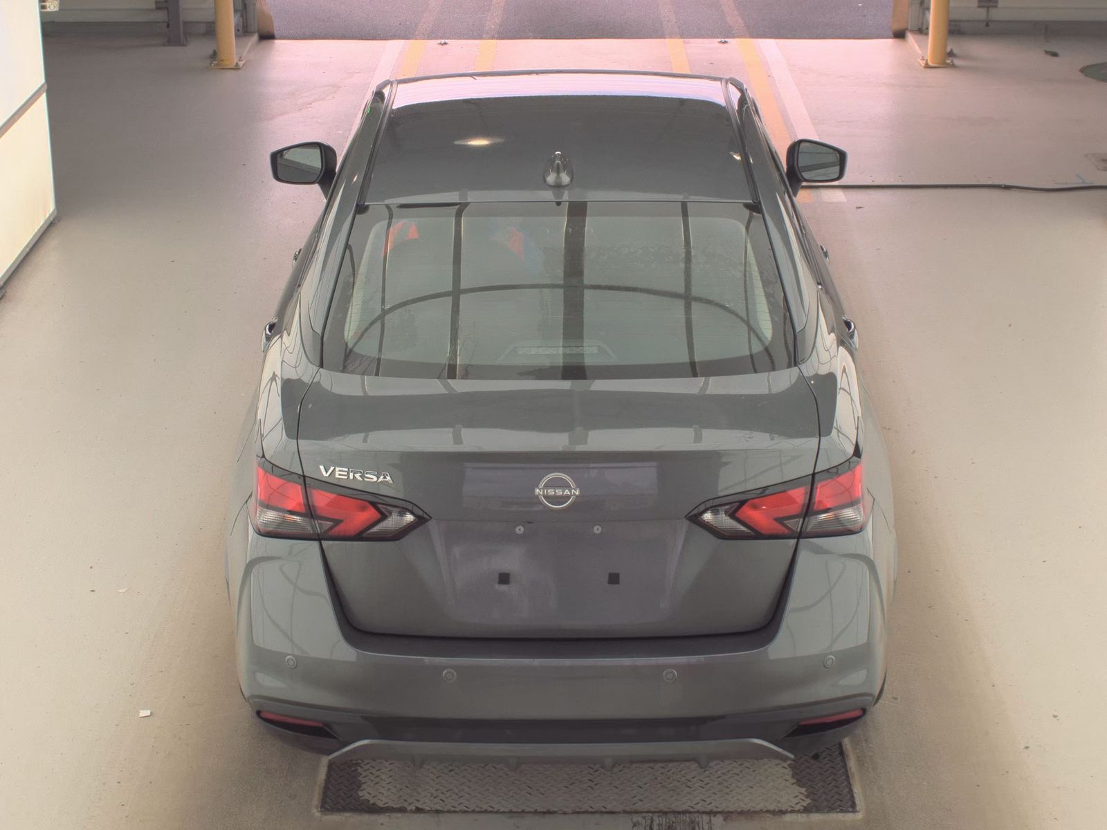 NISSAN VERSA - 7
