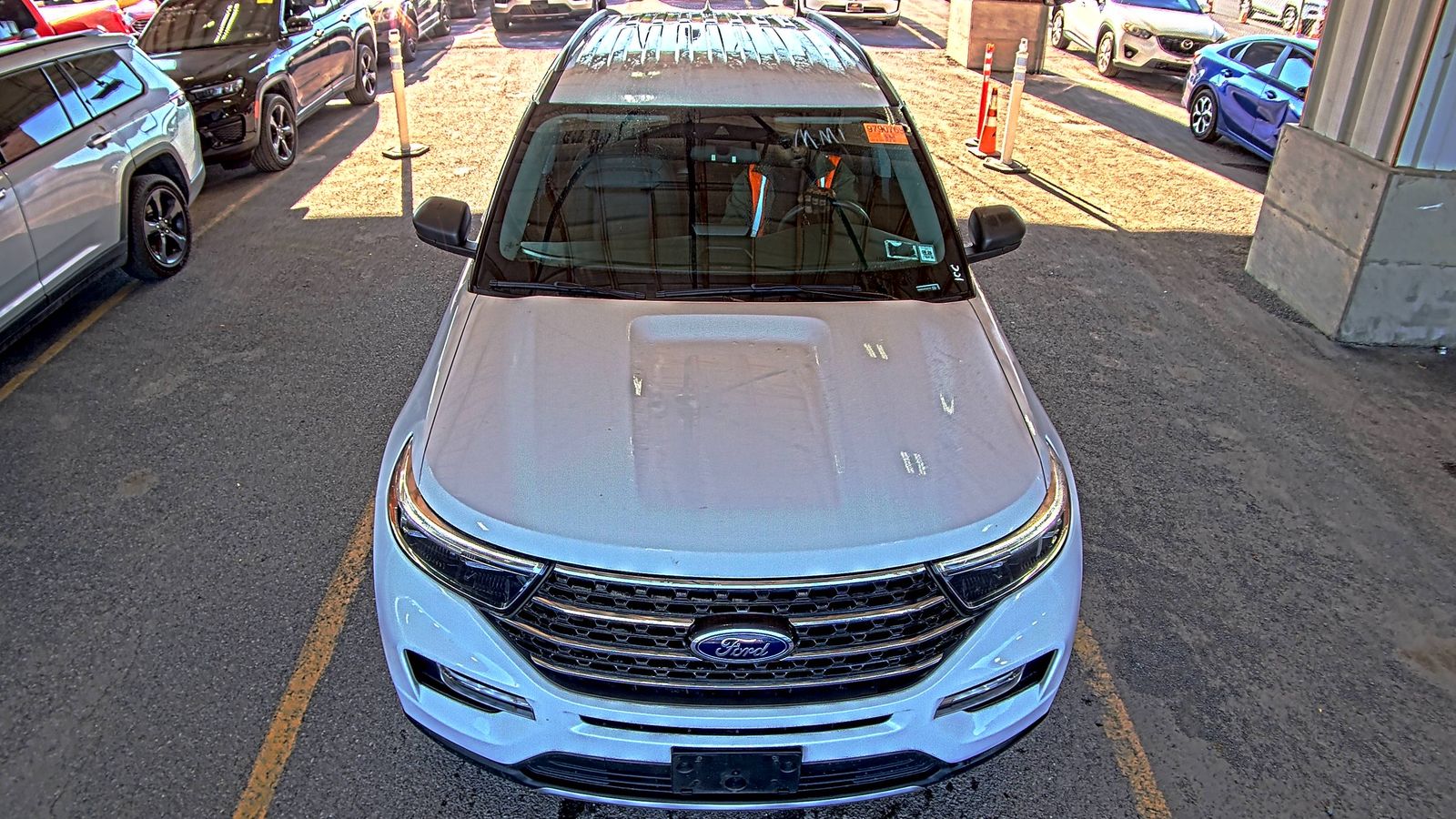 FORD EXPLORER - 3
