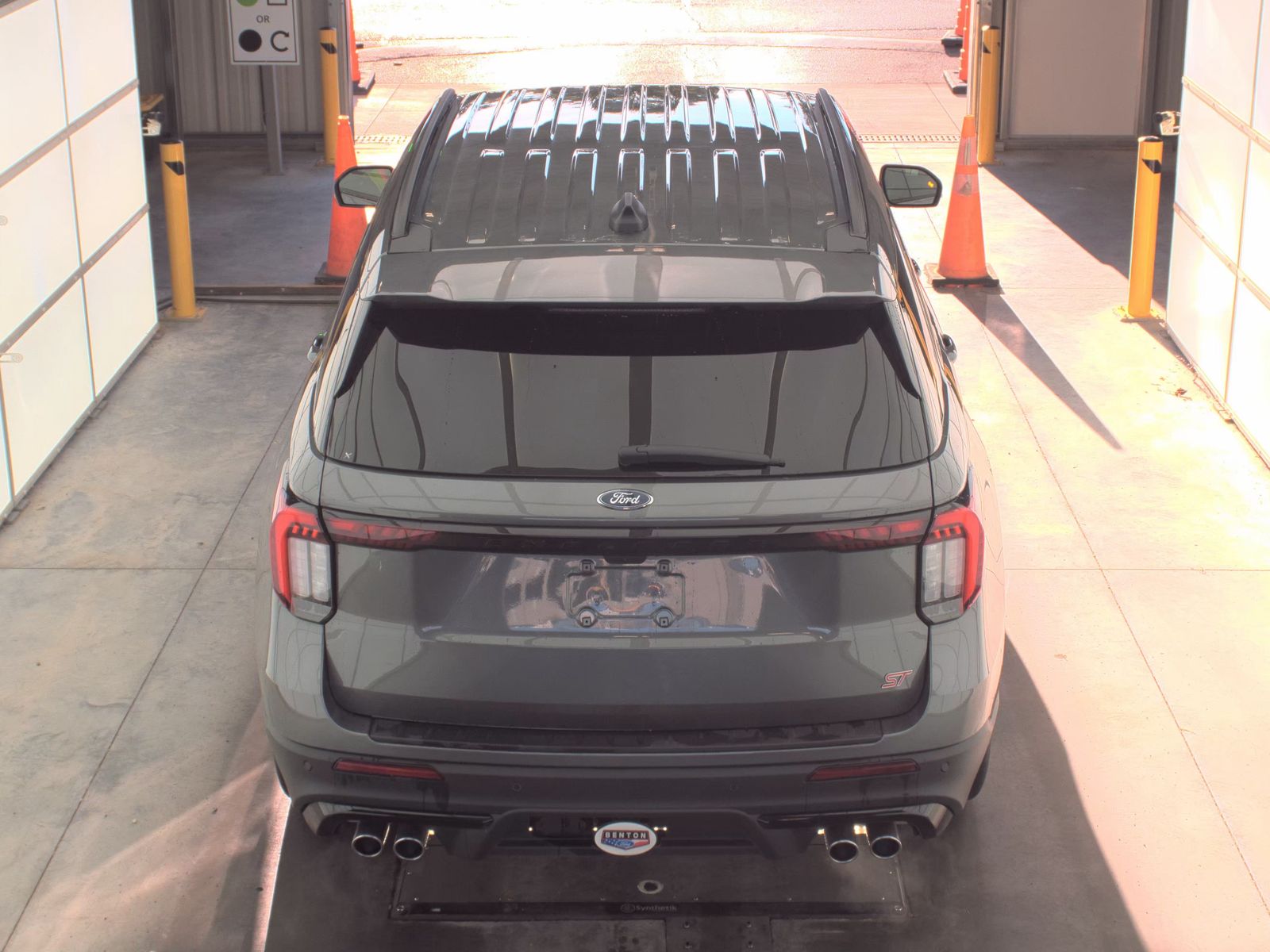 FORD EXPLORER - 7