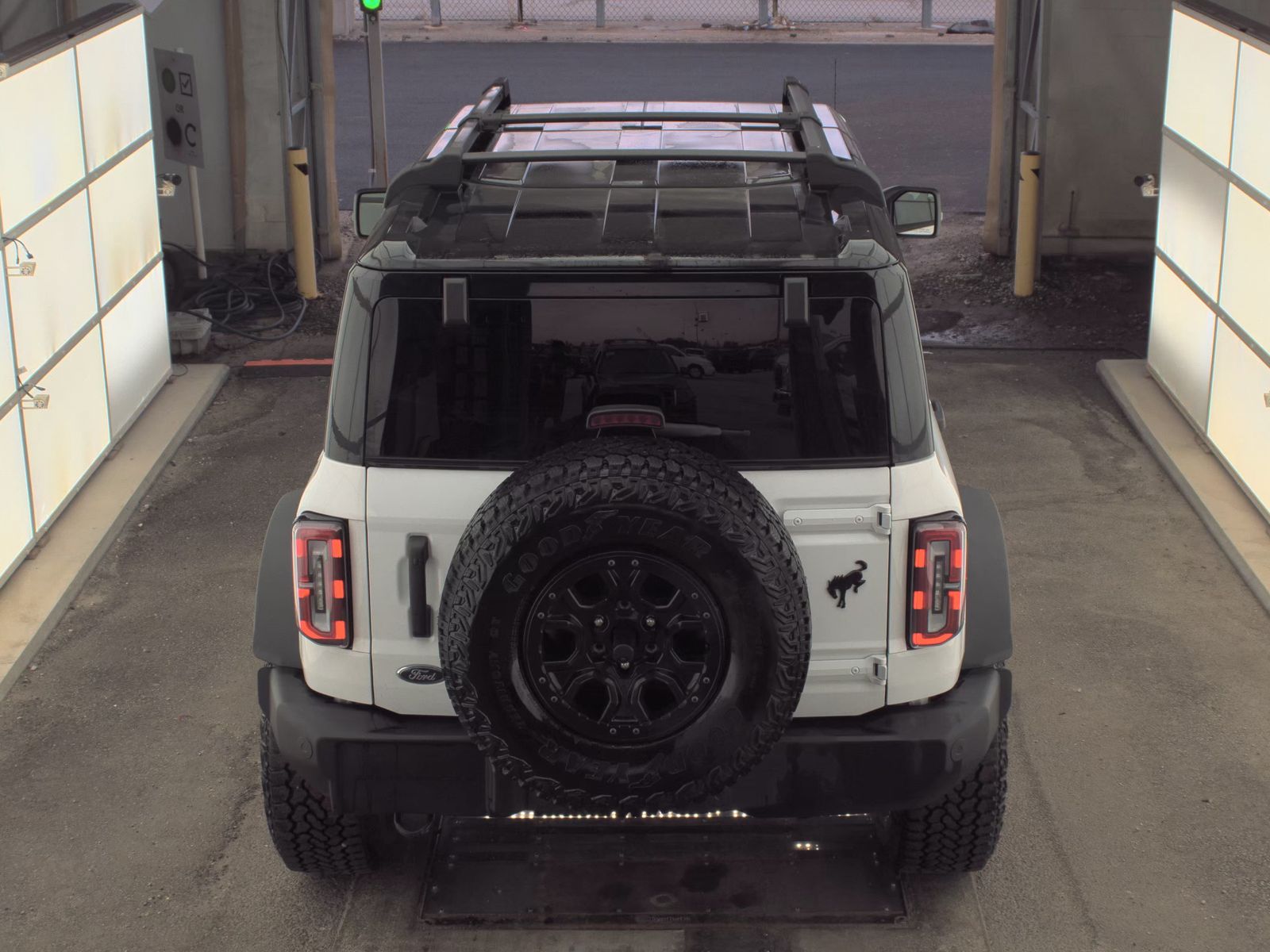 FORD BRONCO - 7