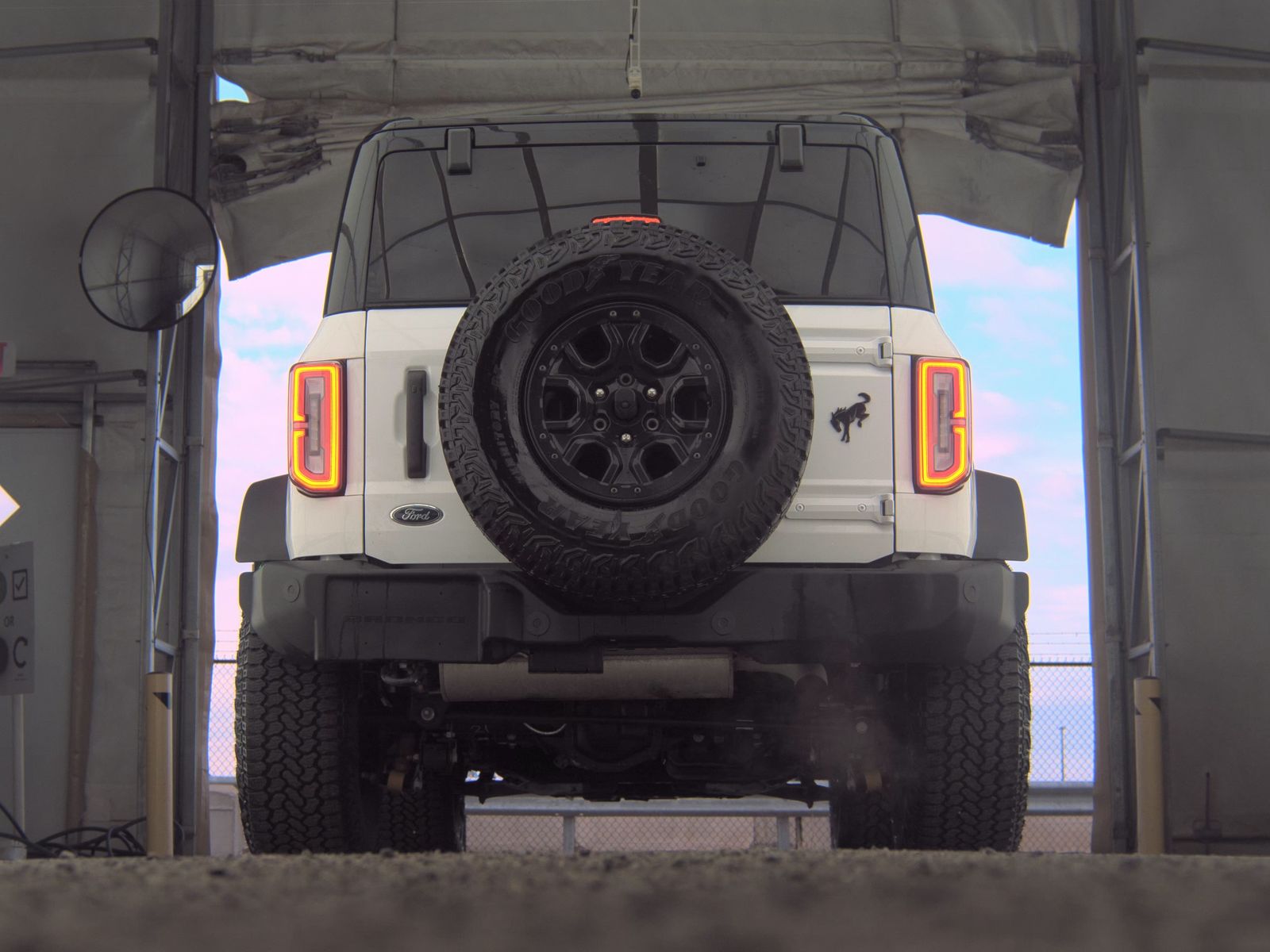 FORD BRONCO - 8