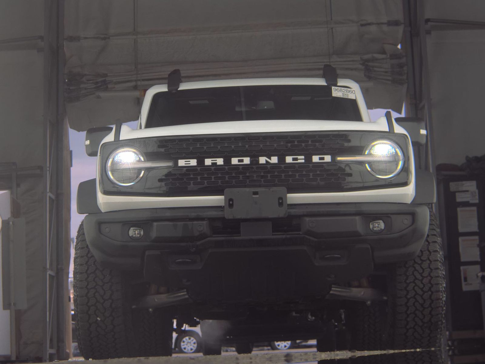 FORD BRONCO - 4