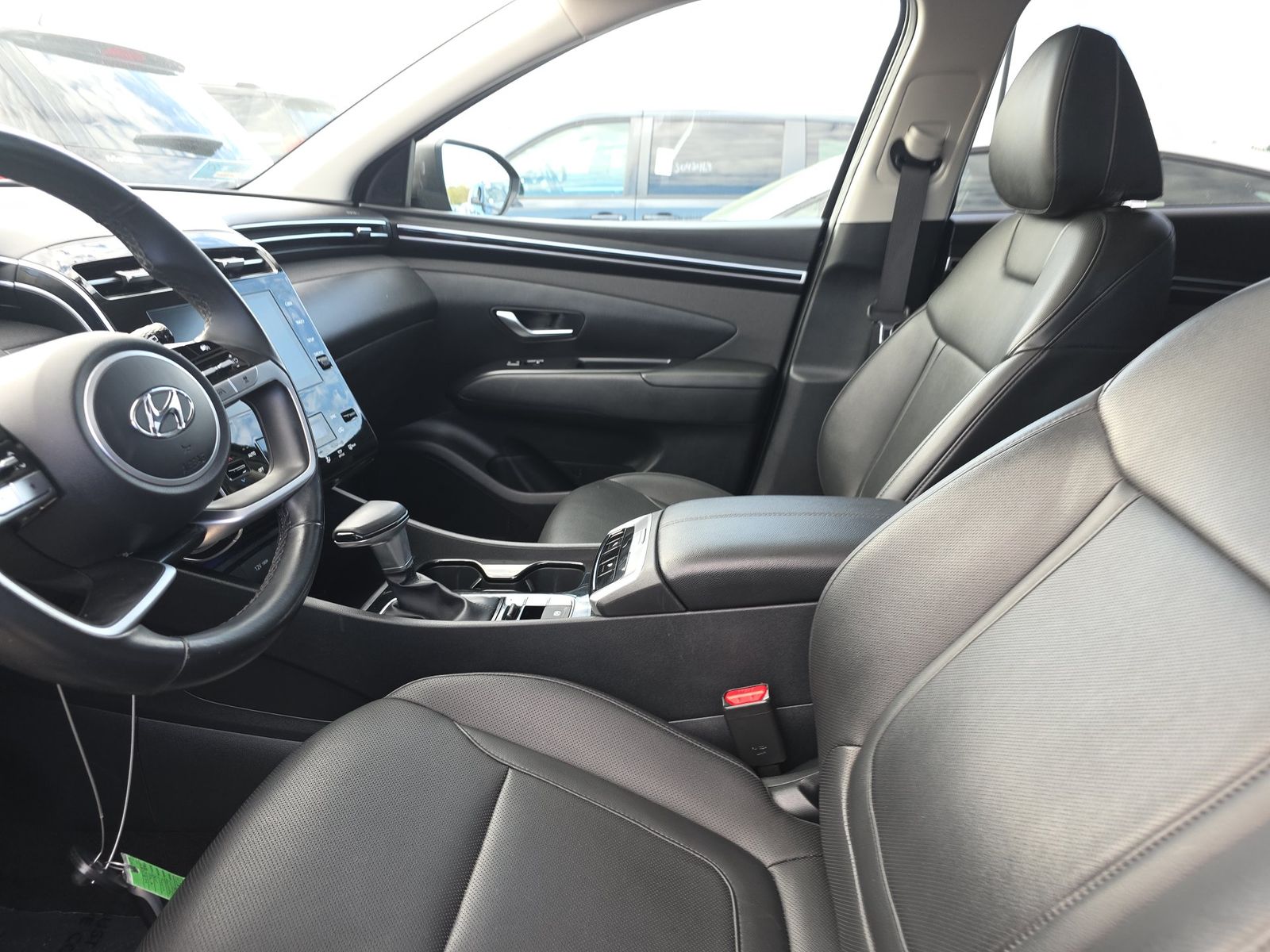 HYUNDAI TUCSON - 8