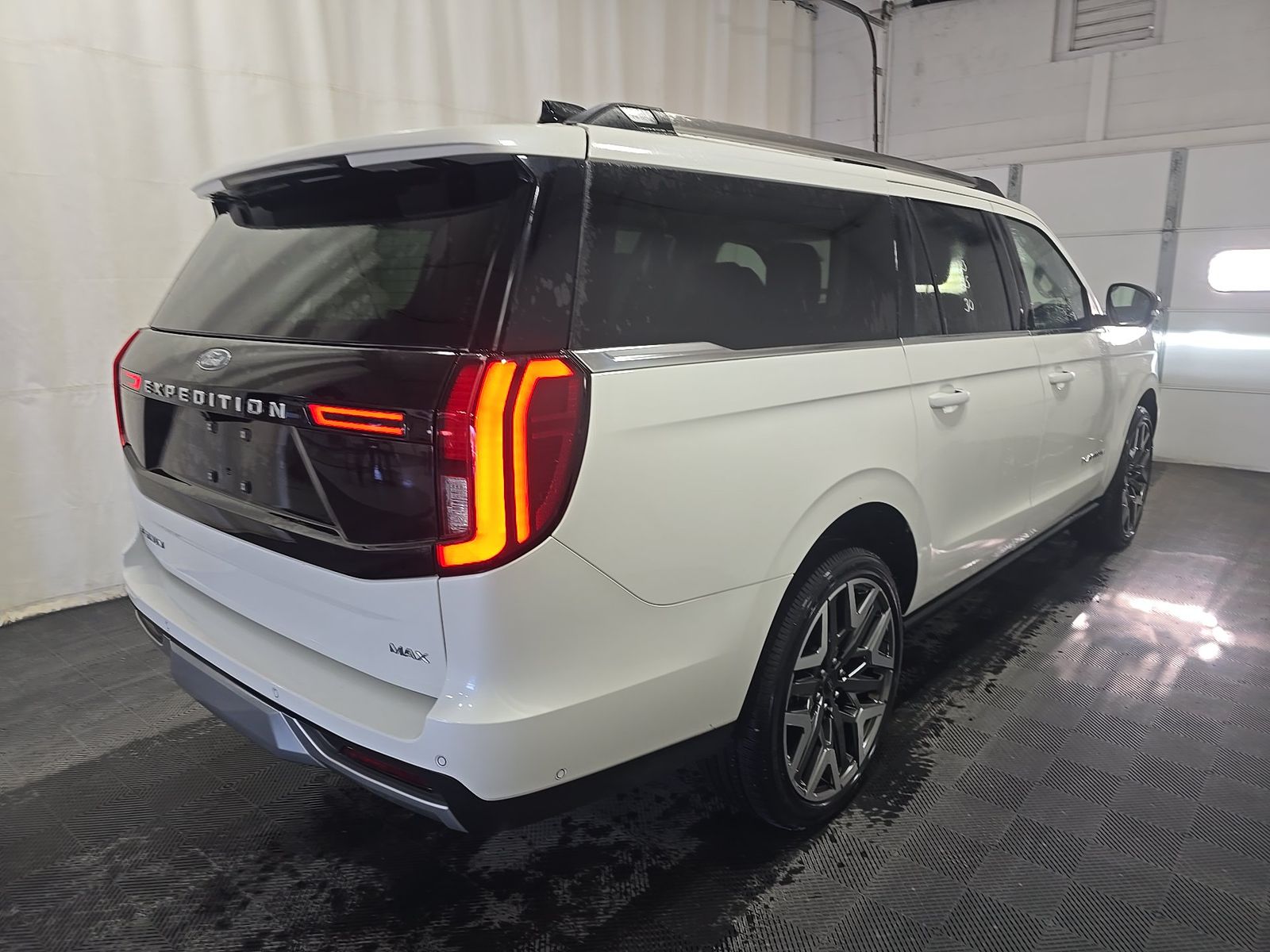 FORD EXPEDITION MAX - 5
