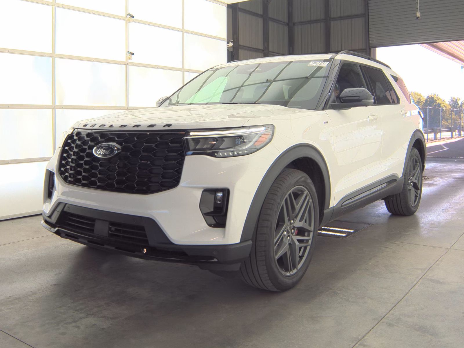 FORD EXPLORER - 1