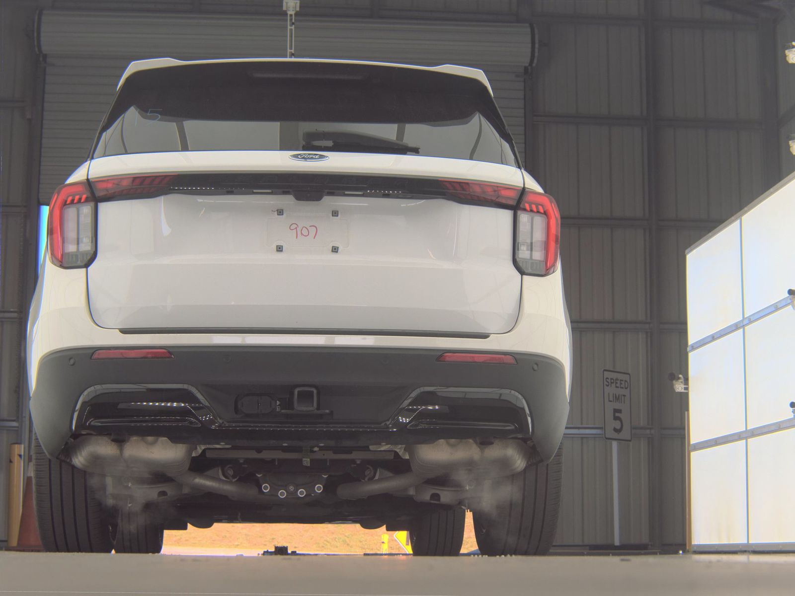 FORD EXPLORER - 8