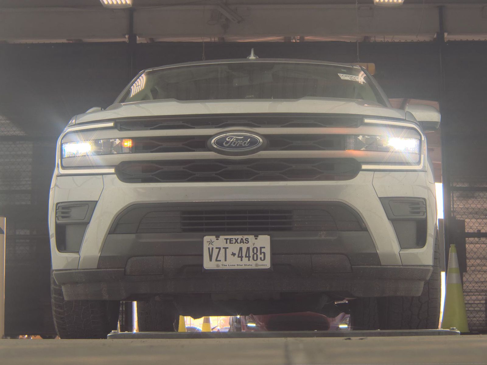 FORD EXPEDITION MAX - 4