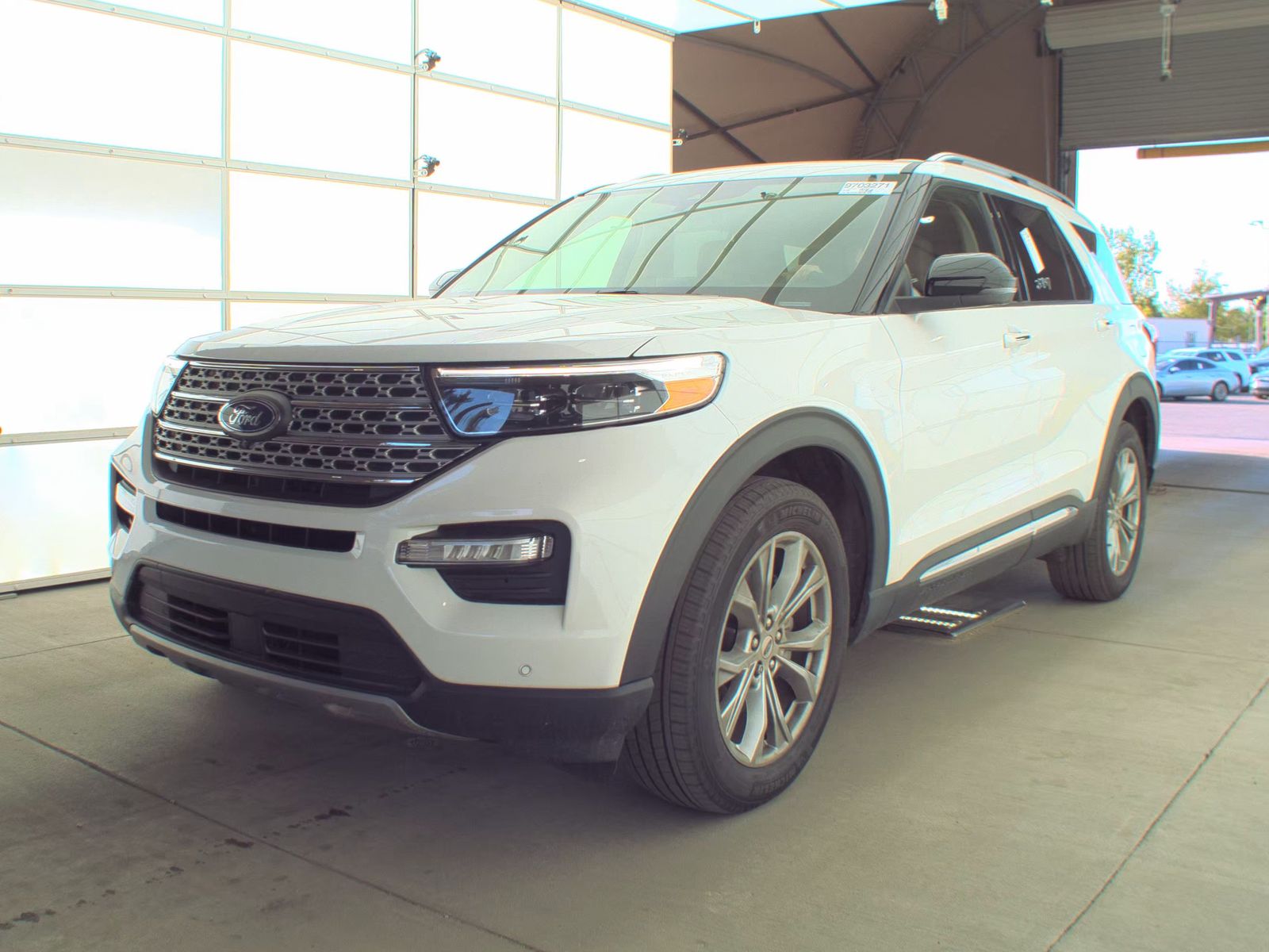 FORD EXPLORER - 1