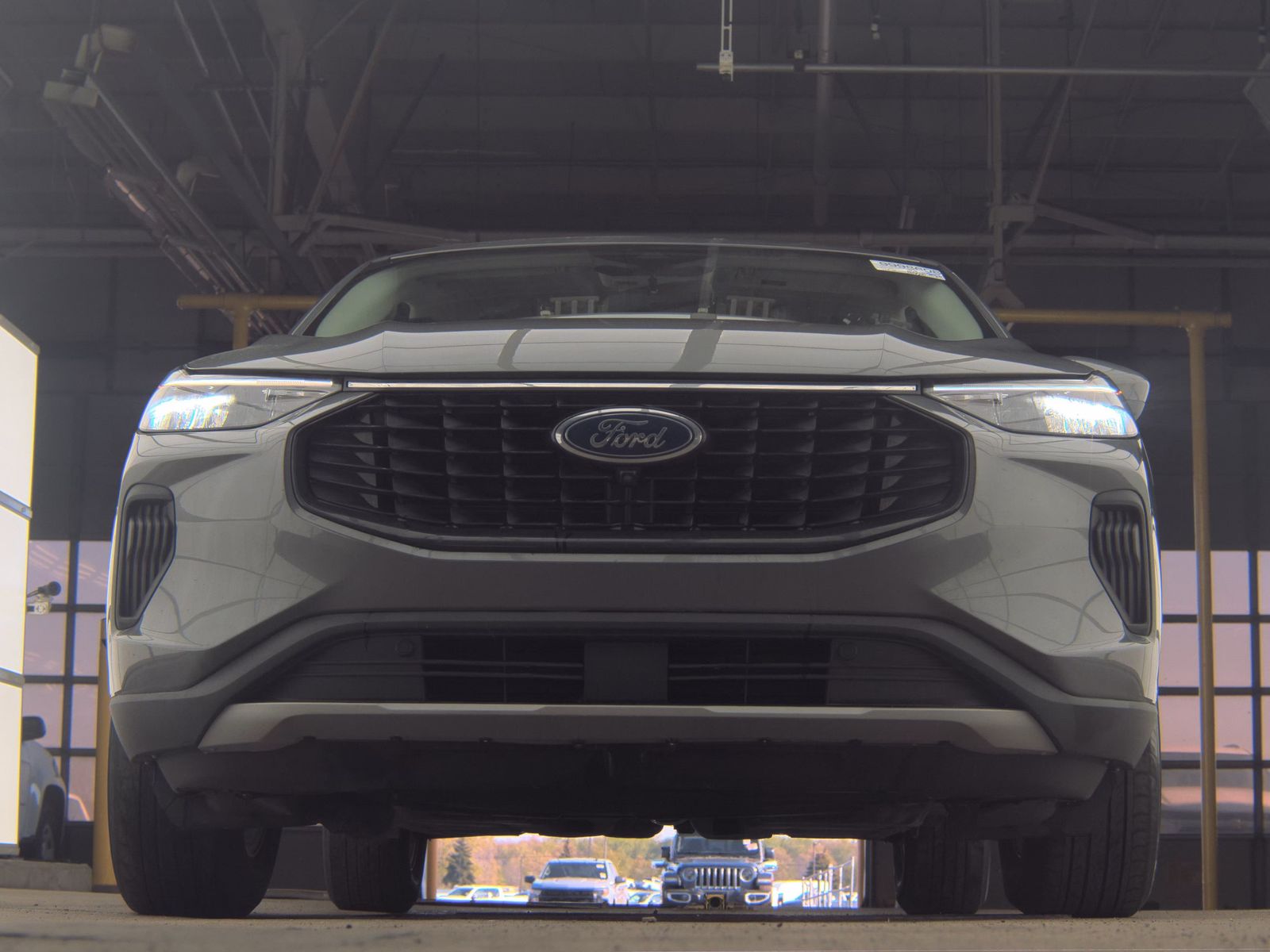 FORD ESCAPE - 4