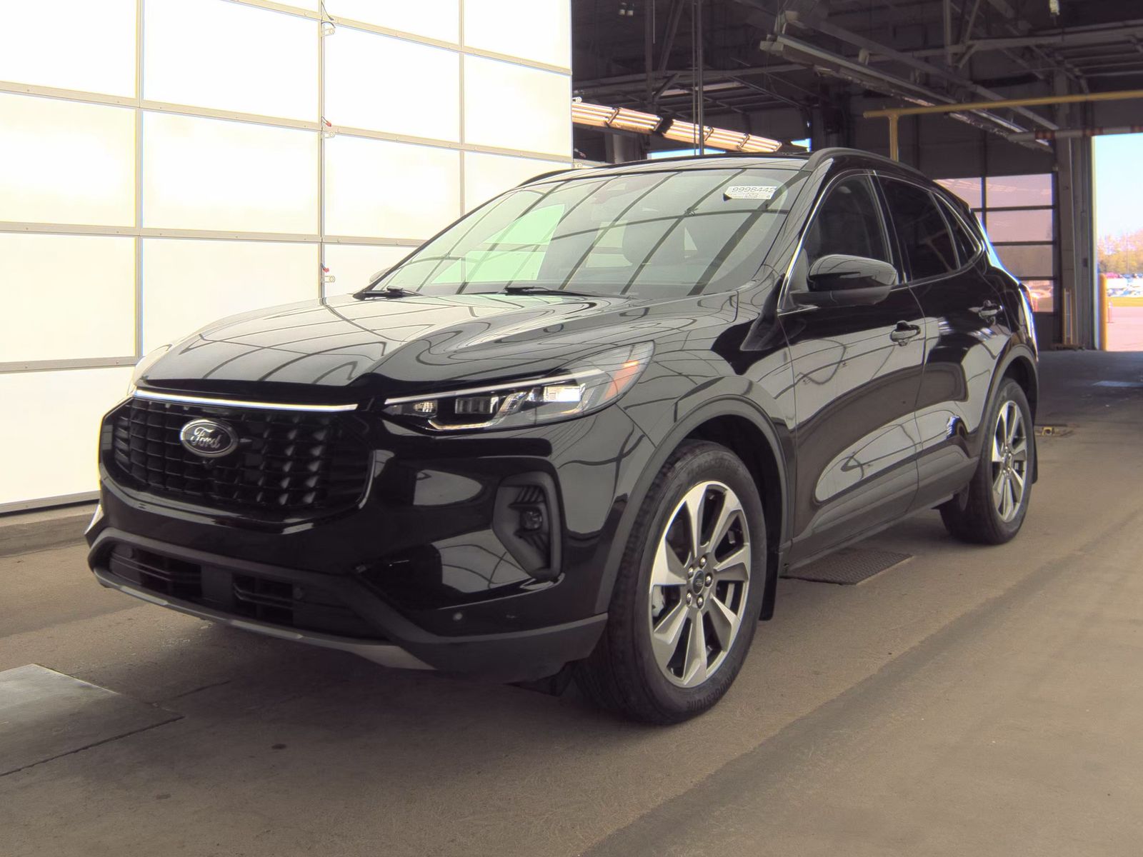 FORD ESCAPE - 1