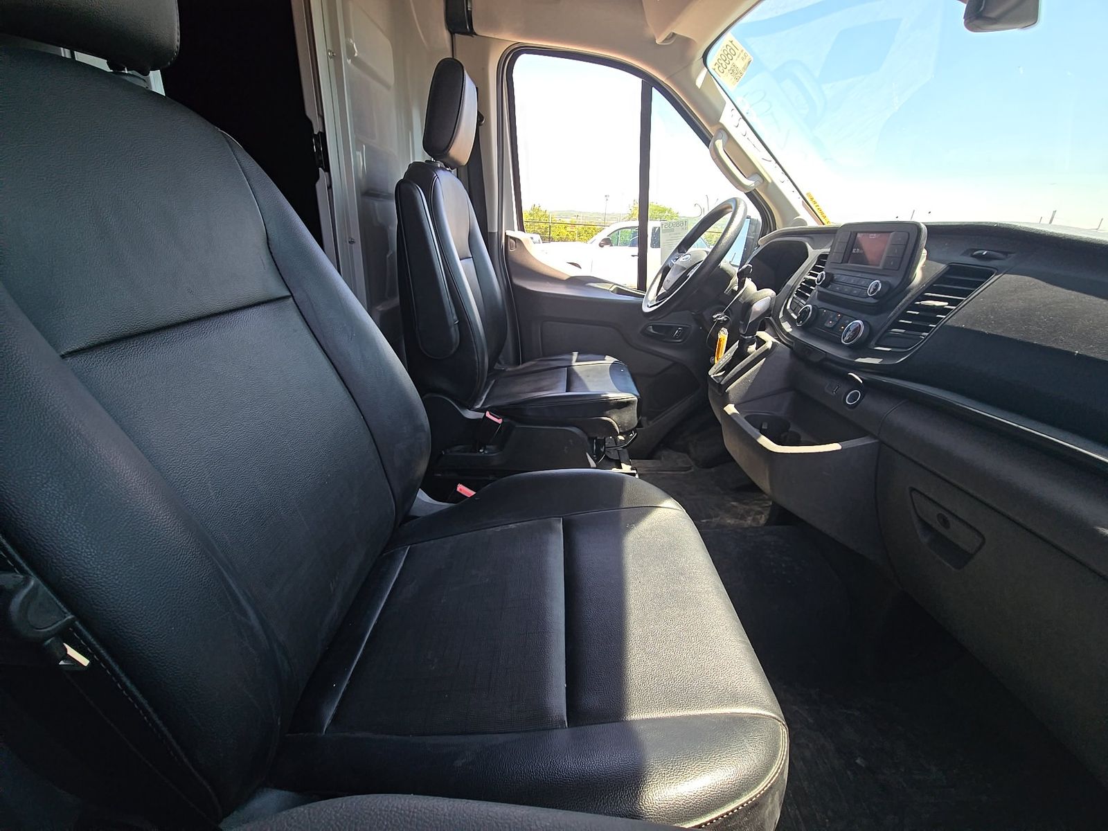 FORD TRANSIT 250 - 9